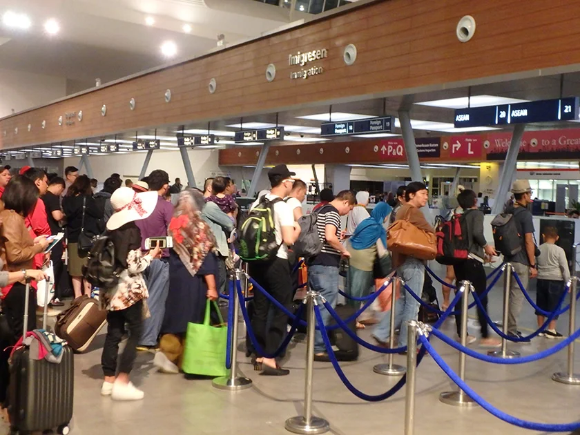 [インドネシアのパリピ秘境・ギリ島旅行記15] 2日目・KLIA2で朝食のカヤトーストを食べる
