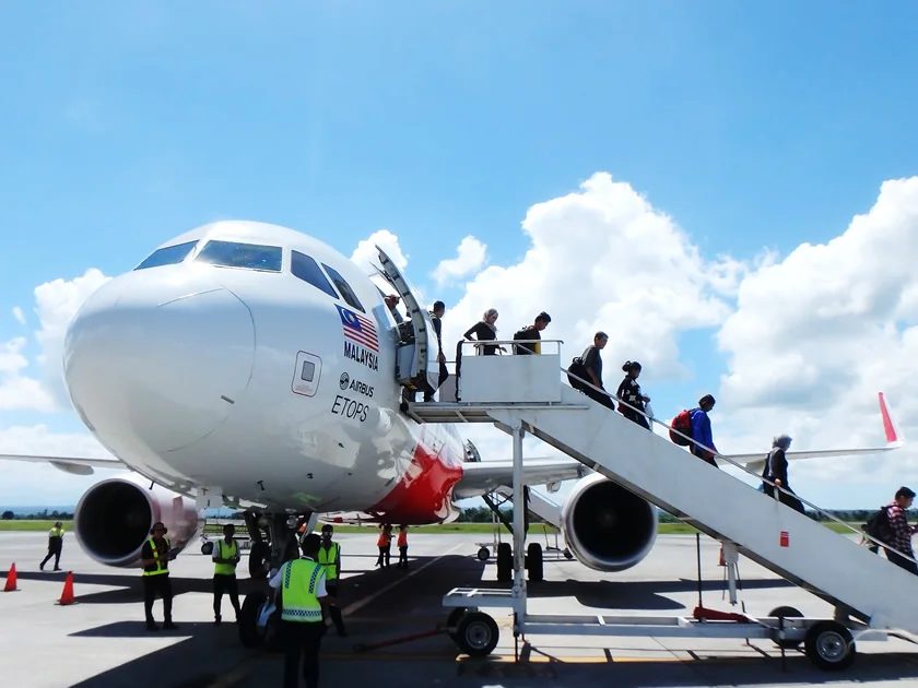 [インドネシアのパリピ秘境・ギリ島旅行記17] 2日目・ロンボク島の国際空港に到着!