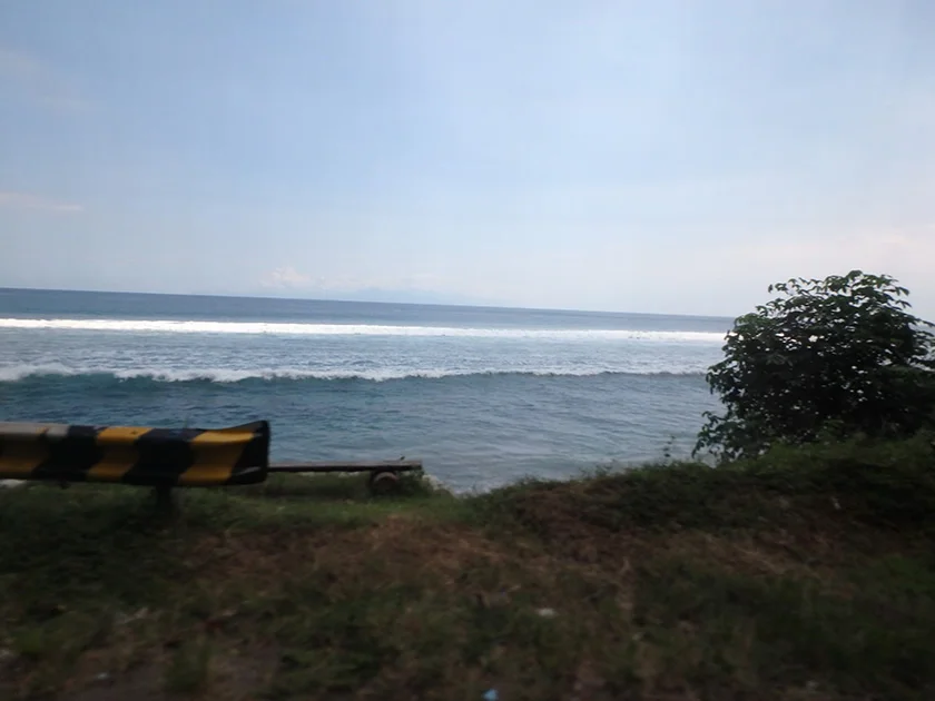 [インドネシアのパリピ秘境・ギリ島旅行記18] 2日目・ロンボク島の町並み・・げ、、交通事故!?