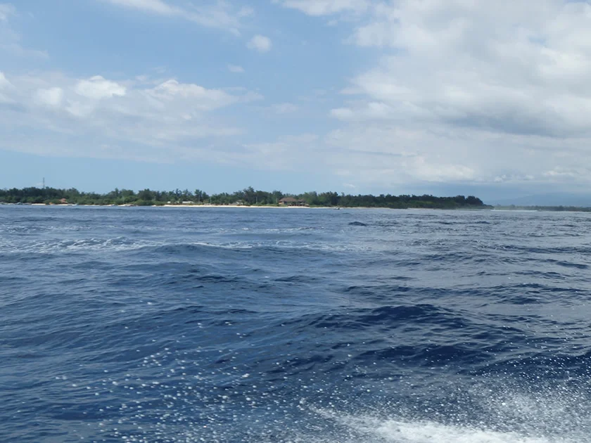 [インドネシアのパリピ秘境・ギリ島旅行記19] 2日目・ギリ・トラワンガン島に上陸!