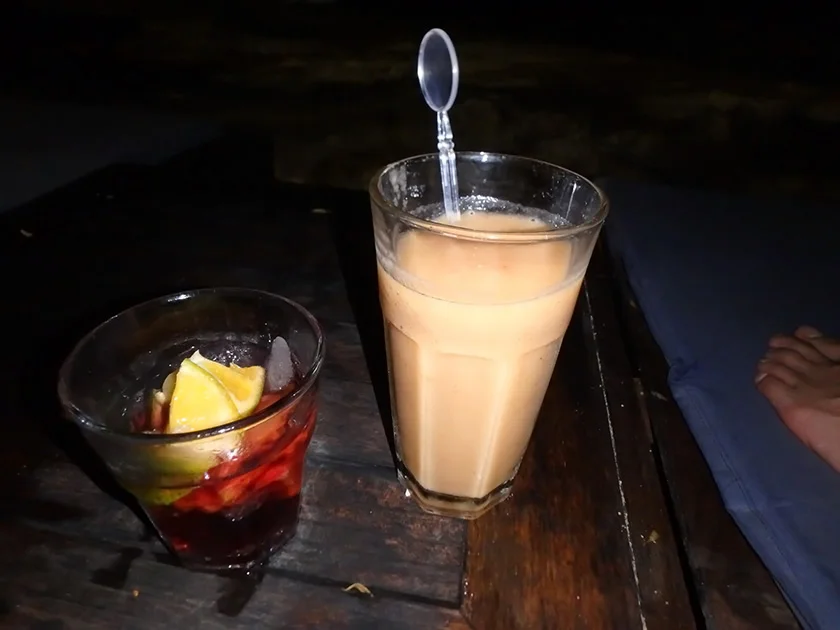 [インドネシアのパリピ秘境・ギリ島旅行記25] 2日目・KARMA KAYAK で2度目の夕食。