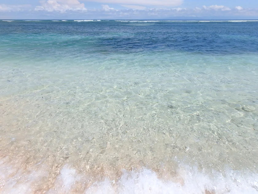 [インドネシアのパリピ秘境・ギリ島旅行記28] 3日目・地元のコンビニらしき店舗に寄ってみる。