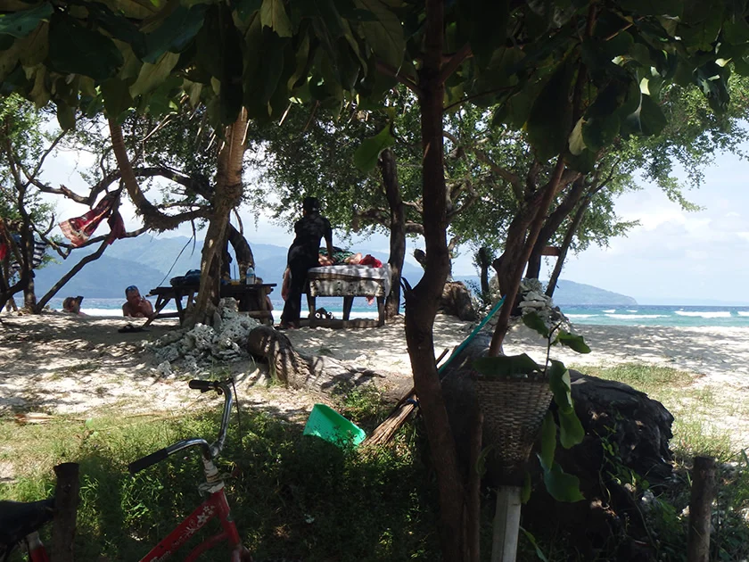 [インドネシアのパリピ秘境・ギリ島旅行記29] 3日目・向こうに見えるのはロンボク島