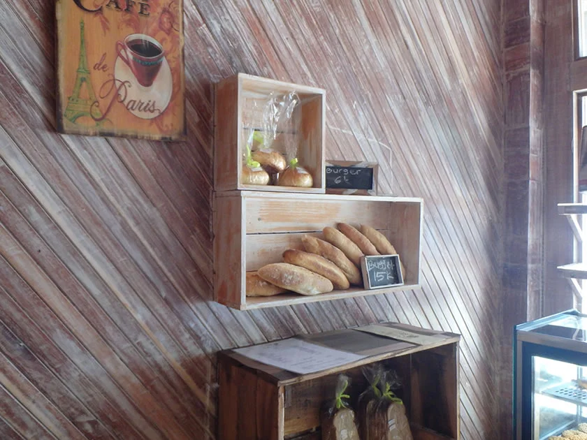 [インドネシアのパリピ秘境・ギリ島旅行記30] ギリ・トラワンガン島のパン屋さん(カフェ)