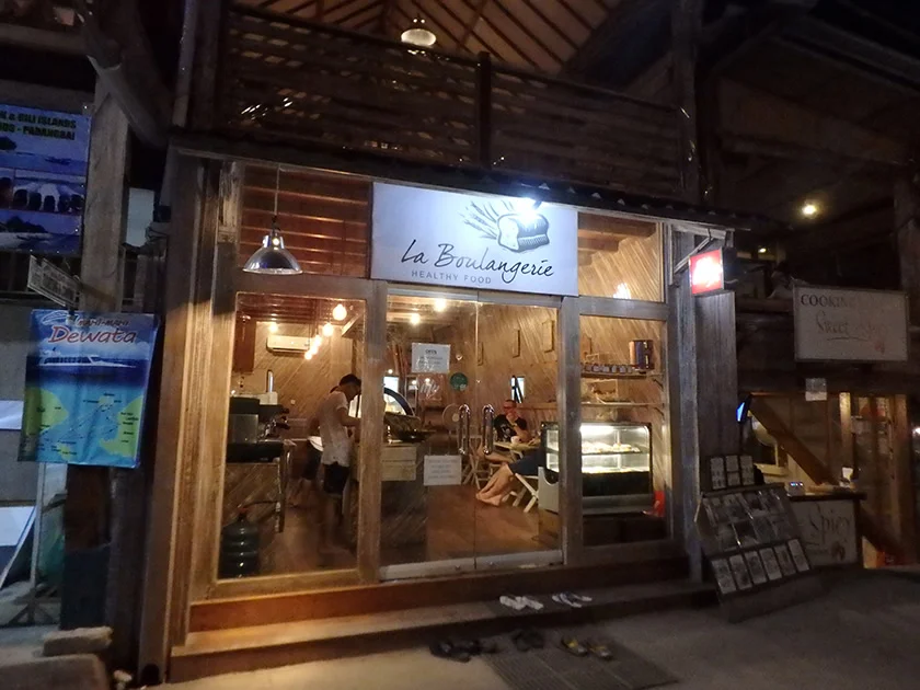 [インドネシアのパリピ秘境・ギリ島旅行記34] ギリ・トラワンガン島のナイトマーケット(前編)