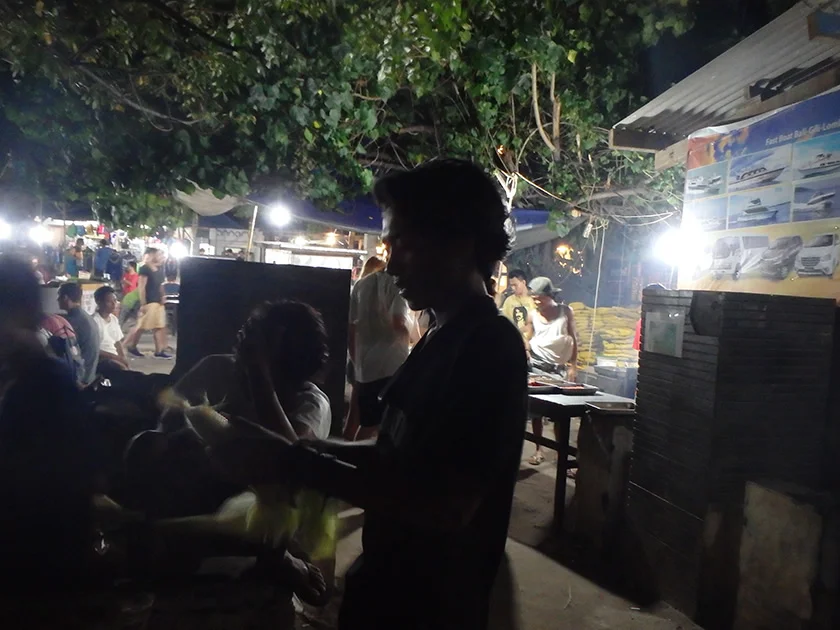 [インドネシアのパリピ秘境・ギリ島旅行記35] ギリ・トラワンガン島のナイトマーケット(後編)