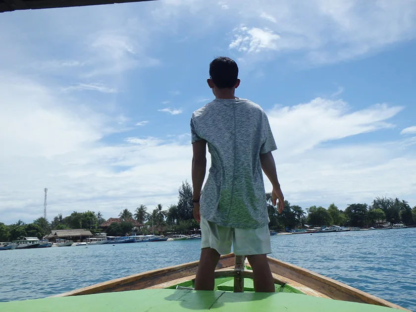 [インドネシアのパリピ秘境・ギリ島旅行記38] ギリ島のアイランドホッピング・ボートシュノーケル