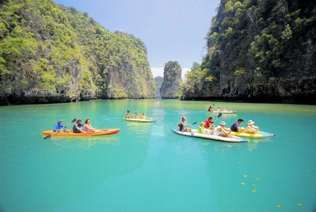 [タイの秘境・ピピ島とプーケットを巡る旅行記1] え!プーケットまで片道9300円!?