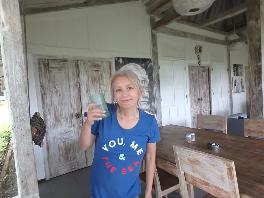 [インドネシアのパリピ秘境・ギリ島旅行記45] ギリ島ベテランの日本人夫婦と出会う。