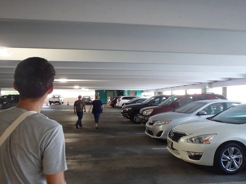 【LCCエアアジアでハワイ！初就航便で格安ハワイ旅行記 ブログ 22】木曜日開催のカイルアナイトマーケット。車で早めに来れば駐車場が停めやすい。