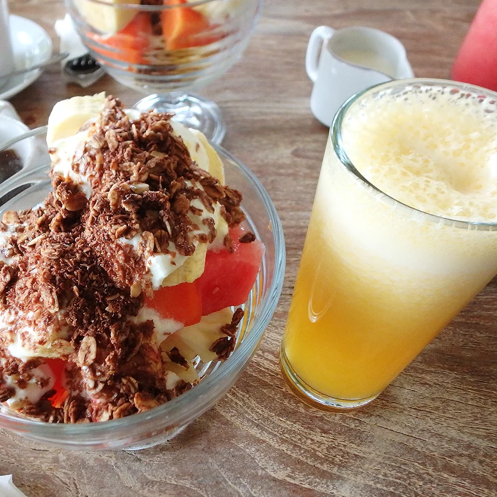 [インドネシアのパリピ秘境・ギリ島旅行記53] ギリエコヴィラズでギリ島最後の朝食を。