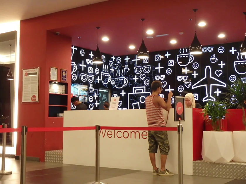 [インドネシアのパリピ秘境・ギリ島旅行記62] KLIA2空港からチューンホテルへの行き方・夜の図解編