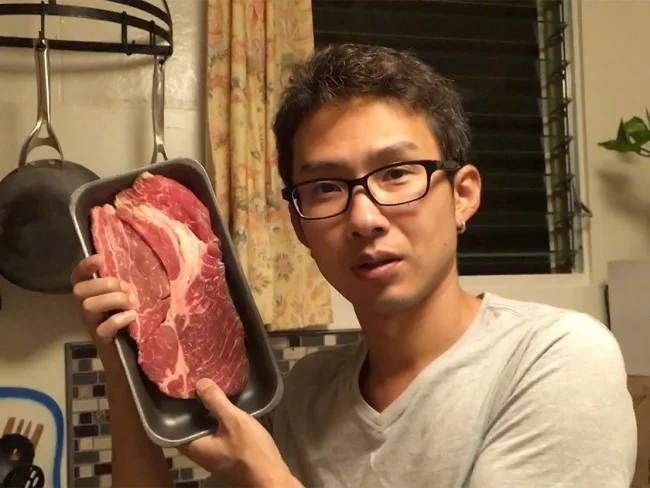 [エアアジアで行く激安ハワイ旅行記35] 1枚4.5ドルの顔ぐらいの大きさのステーキ。
