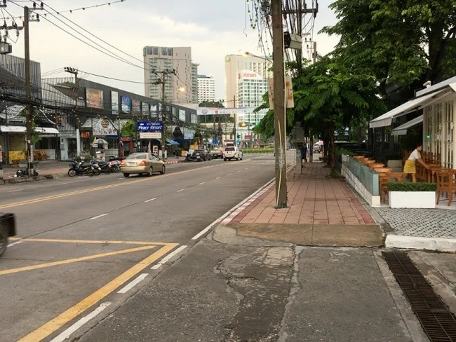 [タイの秘境・ピピ島とプーケットを巡る旅行記7] 最近、タイの入国審査で所持金(現金)の提示を求められる事案が発生しているらしい。真相をタイ王国大使館に問い合わせてみた。