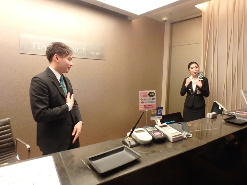 [片道1万円！？激安サンフランシスコ旅行記7] 羽田空港のTIATラウンジ・レポート