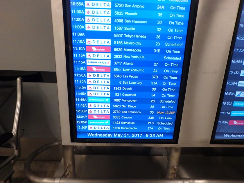 [片道1万円！？激安サンフランシスコ旅行記11] ロサンゼルス国際空港で国内線に乗換。30番ゲートは何処だ?