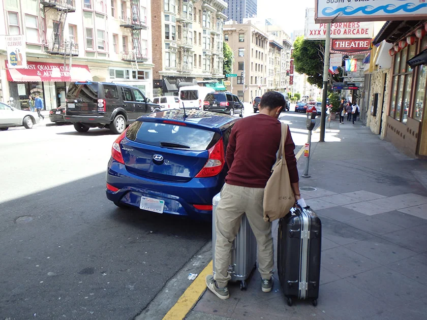 [片道1万円！？激安サンフランシスコ旅行記27] サンフランシスコで初運転、、、だから、アメリカは禁止標識なかったら赤でも右折できる言うたやん?(怒)