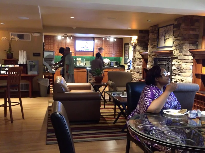 [片道1万円！？激安サンフランシスコ旅行記41] 雲ひとつ無い空とアメリカンな朝食。
