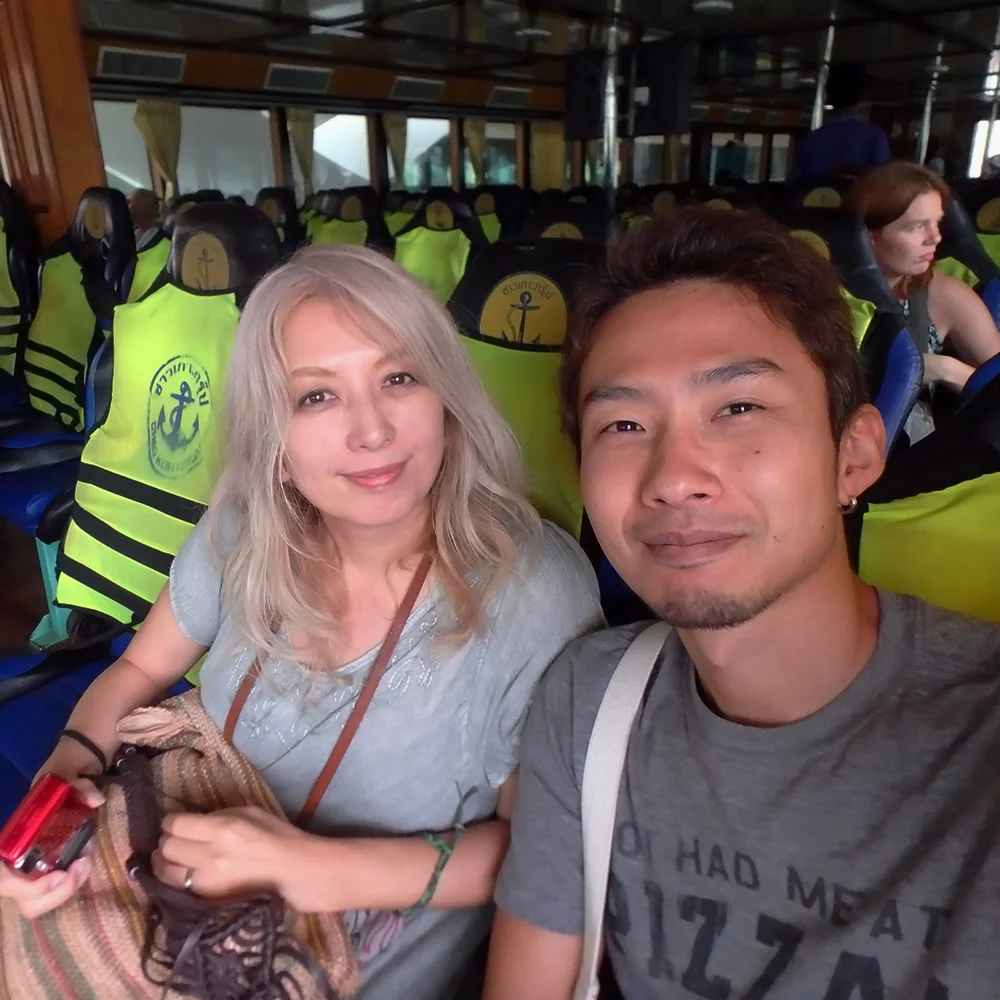 [タイの秘境・ピピ島とプーケットを巡る旅行記18] 青空が見えてきた!チャオコーフェリーに乗ってピピ・ドーン島へ向けて出発だ!