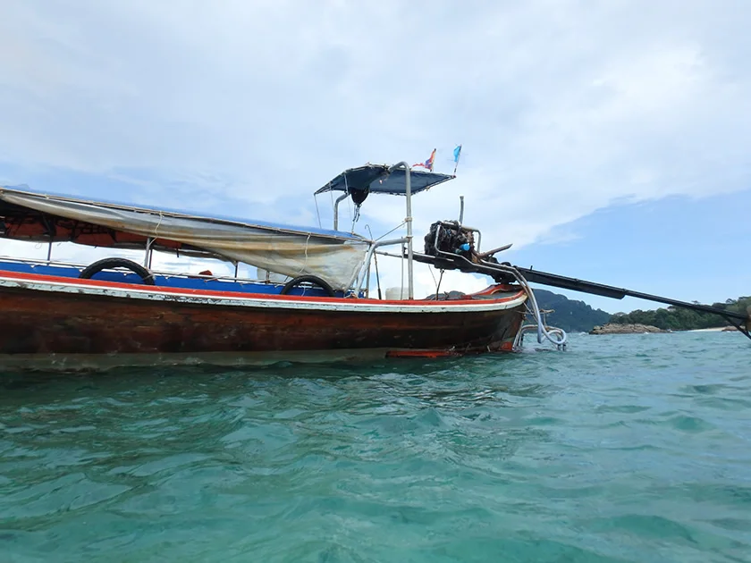 [タイの秘境・ピピ島とプーケットを巡る旅行記32] 魚影の濃さはバナナで決まる。