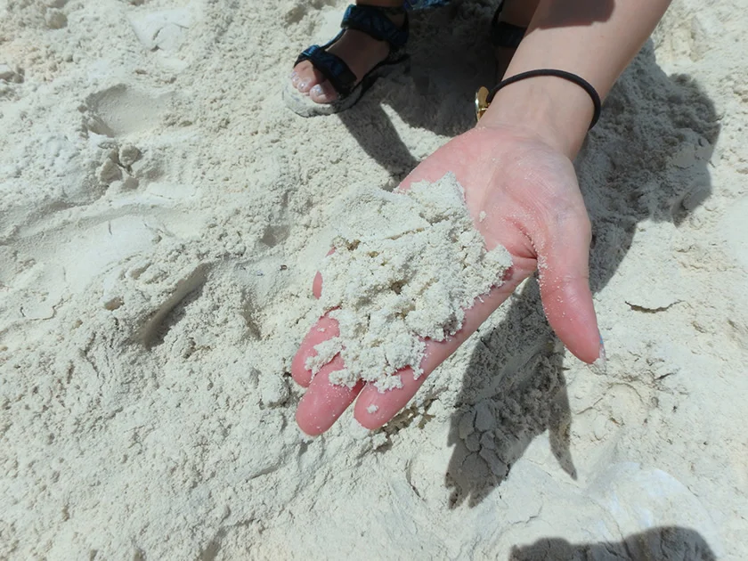 [タイの秘境・ピピ島とプーケットを巡る旅行記33] 大人気のピピレイ島・マヤベイビーチに上陸。。。。なんじゃ、、この人の多さはｗ