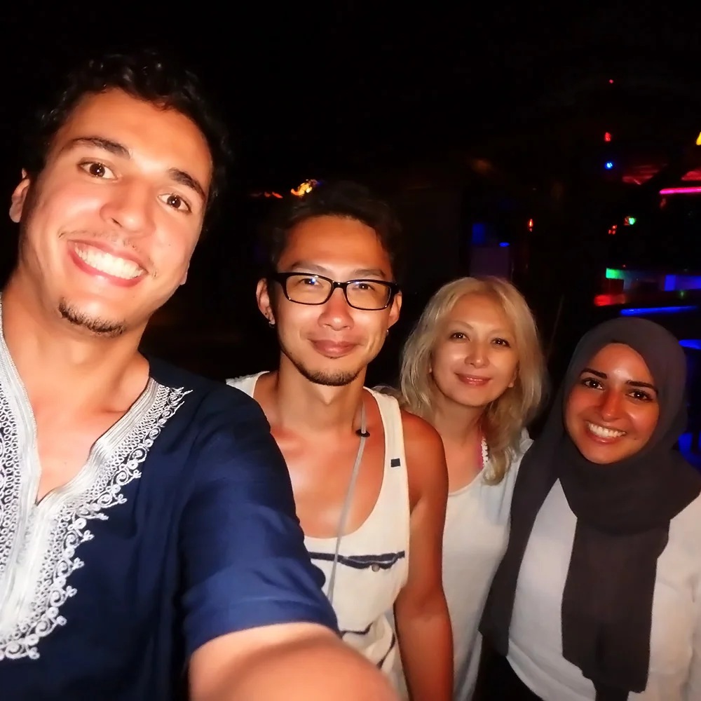 [タイの秘境・ピピ島とプーケットを巡る旅行記39] ドイツに行くときは、デュッセルドルフに会いに行くよ♪
