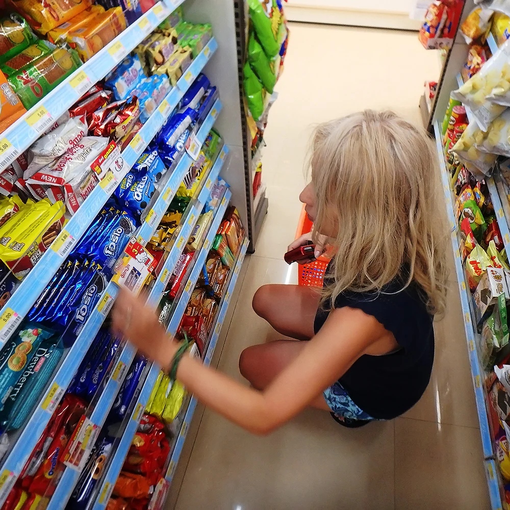 [タイの秘境・ピピ島とプーケットを巡る旅行記65] コンビニでお買い物。プーケット・カマラビーチの物価情報。