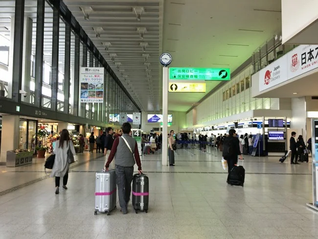 [エミレーツ航空で往復1.9万円！爆安フランス・パリ旅行記4] 出発の日。まずは伊丹空港から羽田空港へANA国内線で移動。