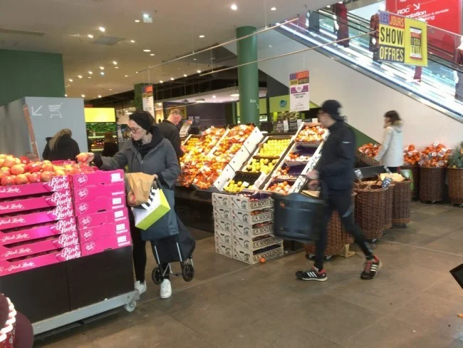 [エミレーツ航空で往復1.9万円！爆安フランス・パリ旅行記54] 世界のスーパーを股にかける男。