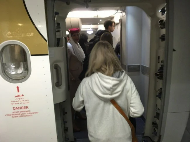 [エミレーツ航空で往復1.9万円！爆安フランス・パリ旅行記66] カビゴン、フランスで頑張ってな！お前を置いて私たちは行くよ。