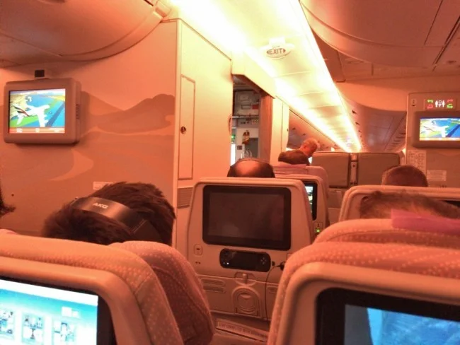 [エミレーツ航空で往復1.9万円！爆安フランス・パリ旅行記67] エミレーツ航空EK076便（パリ発ドバイ行き）の機内食♪