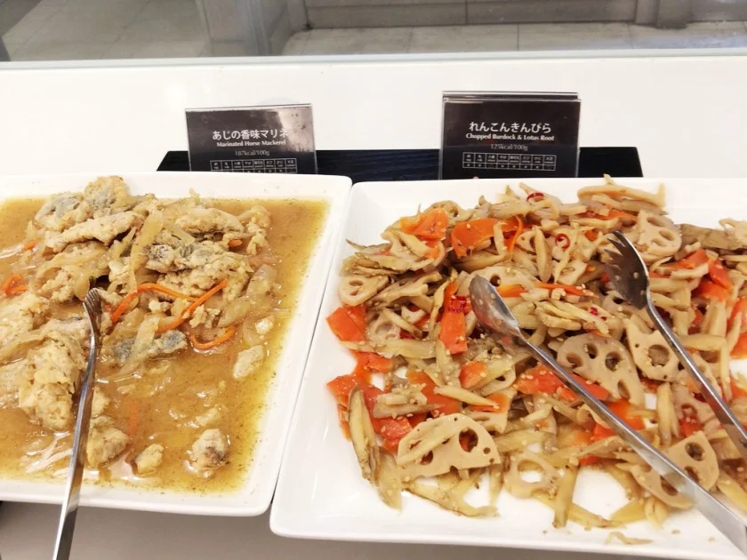 JAL ビジネスクラスラウンジ - サクララウンジ @関西国際空港