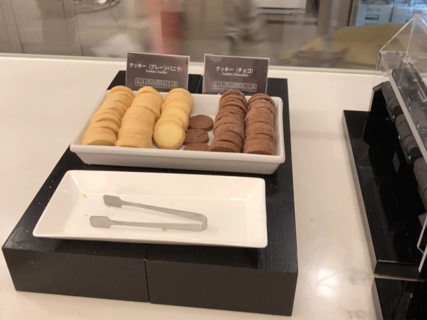 JAL ビジネスクラスラウンジ - サクララウンジ @関西国際空港