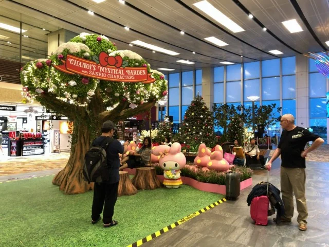 【スウェーデンとデンマーク 旅行記 ブログ | マイルでビジネスクラス無料！北欧のクリスマス 12】シンガポール チャンギ国際空港でラウンジはしご。プライオリティパスでも入れるSATSプレミアムラウンジへ。