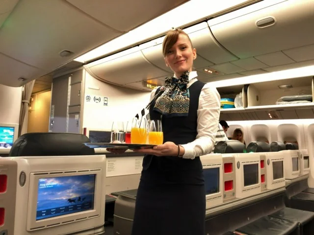 [北欧とアフリカを巡る年末年始の冒険旅行記：北欧編13] ターキッシュエアラインズB777-300ERのビジネスクラスは「Widen Your World」！