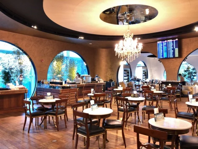 ターキッシュエアラインズ ビジネスクラスラウンジ - THY Lounge：設備編 ＠イスタンブール・アタチュルク国際空港