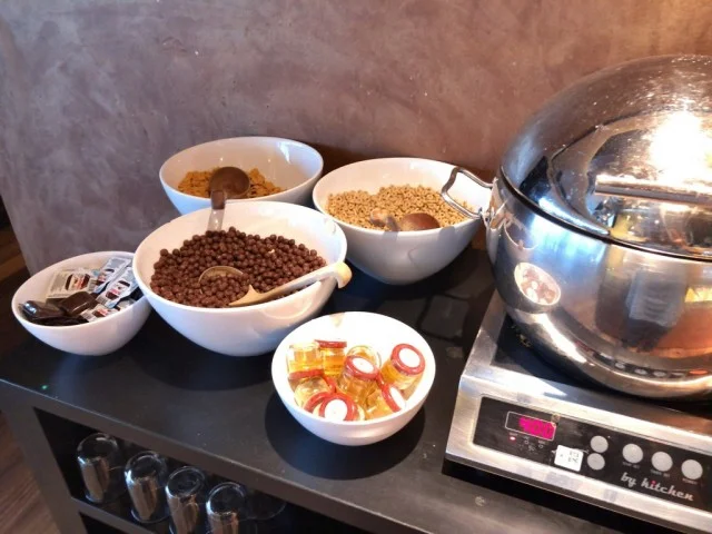 ターキッシュエアラインズ ビジネスクラスラウンジ - THY Lounge：食事編 ＠イスタンブール・アタチュルク国際空港