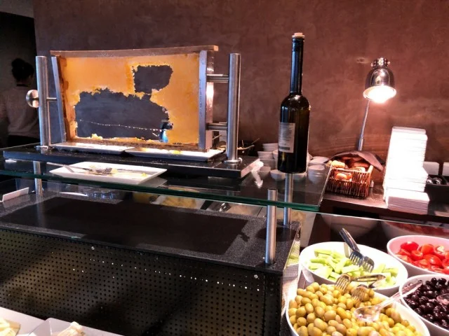 ターキッシュエアラインズ ビジネスクラスラウンジ - THY Lounge：食事編 ＠イスタンブール・アタチュルク国際空港