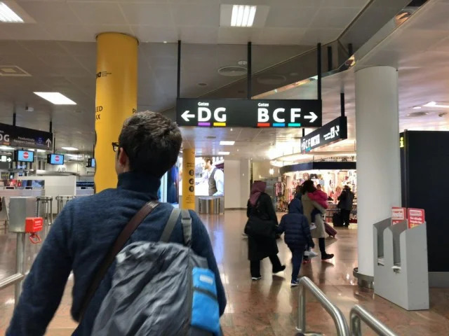 [北欧とアフリカを巡る年末年始の冒険旅行記：北欧編22] ウィーン国際空港の乗り継ぎって結構大変。ゲート間移動遠すぎｗ