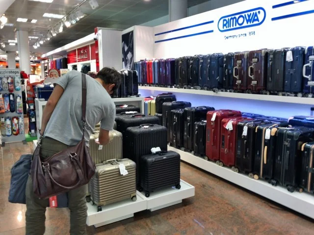 [北欧とアフリカを巡る年末年始の冒険旅行記：北欧編22] ウィーン国際空港の乗り継ぎって結構大変。ゲート間移動遠すぎｗ