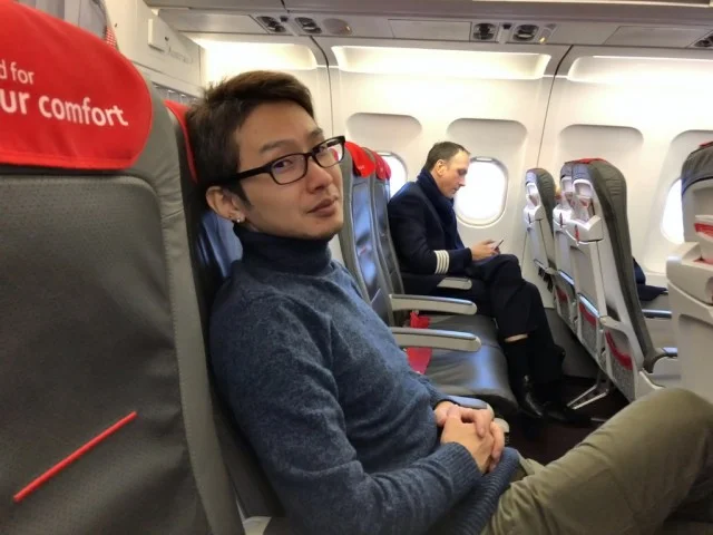 [北欧とアフリカを巡る年末年始の冒険旅行記：北欧編24] ビジネスクラスだと、どうやらどんな短距離線でも食事は出てくるみたいだな。。。