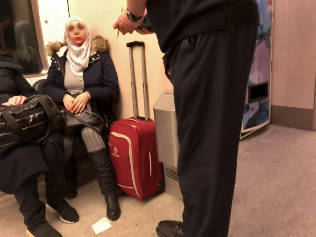 [北欧とアフリカを巡る年末年始の冒険旅行記：北欧編28] 人生初めての列車で国境越え。パスポートチェックでつまみ出されてる人も。。。