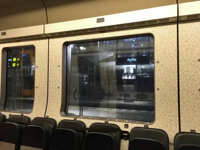[北欧とアフリカを巡る年末年始の冒険旅行記：北欧編28] 人生初めての列車で国境越え。パスポートチェックでつまみ出されてる人も。。。