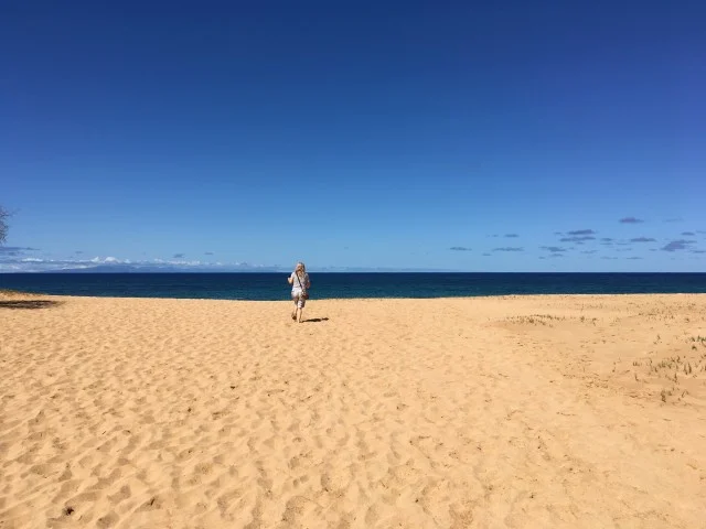 【海外旅行LIVE | 18年2月12日】ハワイ最大のビーチ「パポハクビーチ」