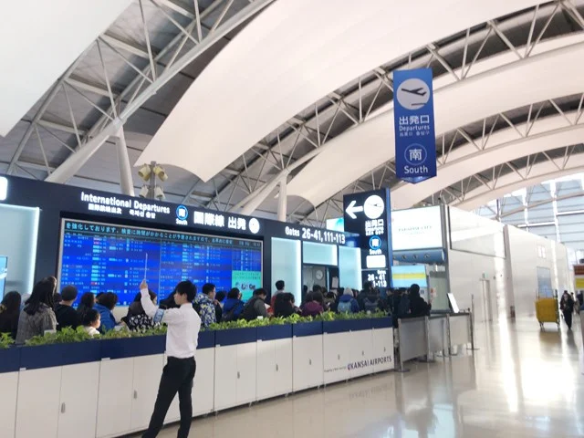 [ハワイ最後の楽園「モロカイ島」旅行記5] LCCのハワイ線は機内食が高いから空港内で腹ごしらえがおすすめ！