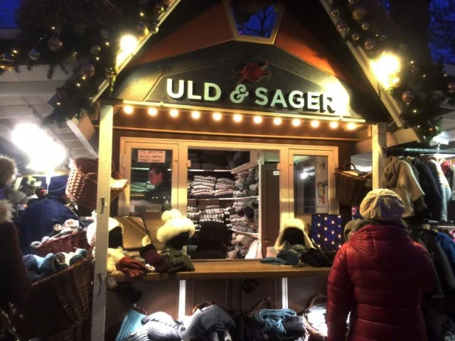 [北欧とアフリカを巡る年末年始の冒険旅行記：北欧編53] チボリ公園のクリスマスマーケット