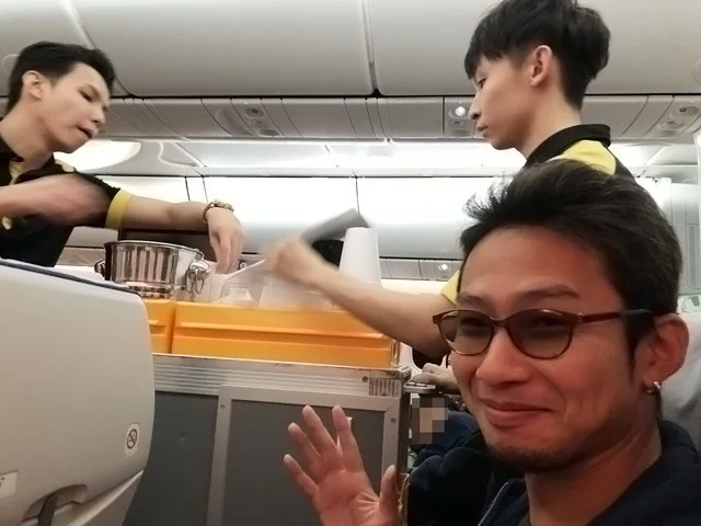[ハワイ最後の楽園「モロカイ島」旅行記8] LCCスクート（SCOOT）ハワイ線の機内の様子レビュー
