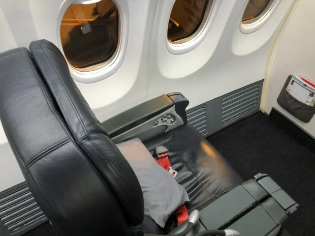 [北欧とアフリカを巡る年末年始の冒険旅行記：サファリ編8] ターキッシュエアラインズ TK603便の機内の様子と座席シート