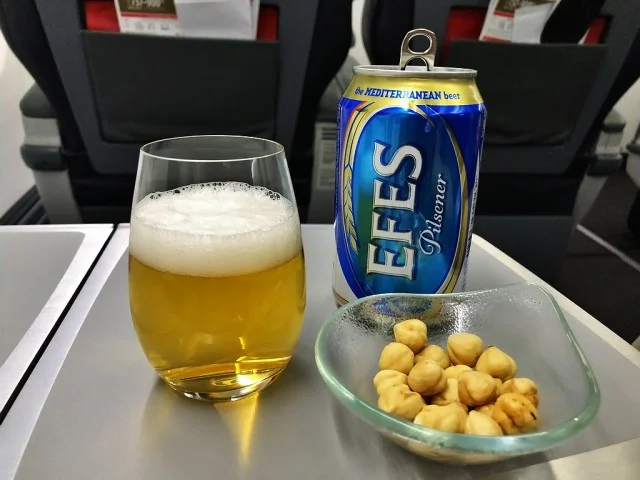 [北欧とアフリカを巡る年末年始の冒険旅行記：サファリ編9] タンザニアの首都ダルエスサラームの夜景が見える！いよいよアフリカだ！