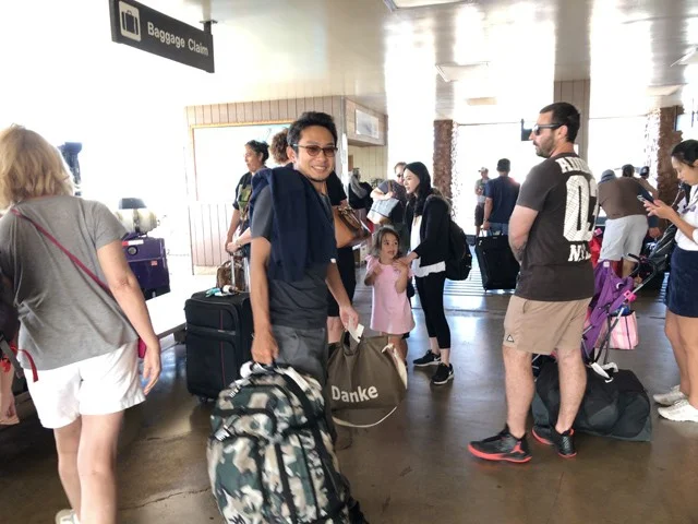 [ハワイ最後の楽園「モロカイ島」旅行記17] モロカイ島の空港「ホオレフア空港（Ho’olehua）」に到着！で、荷物どこ？